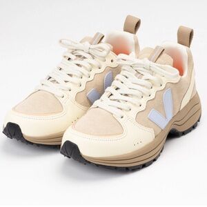NWOB Anthropologie Veja Venturi Suede Almond Swan Trainers - 7